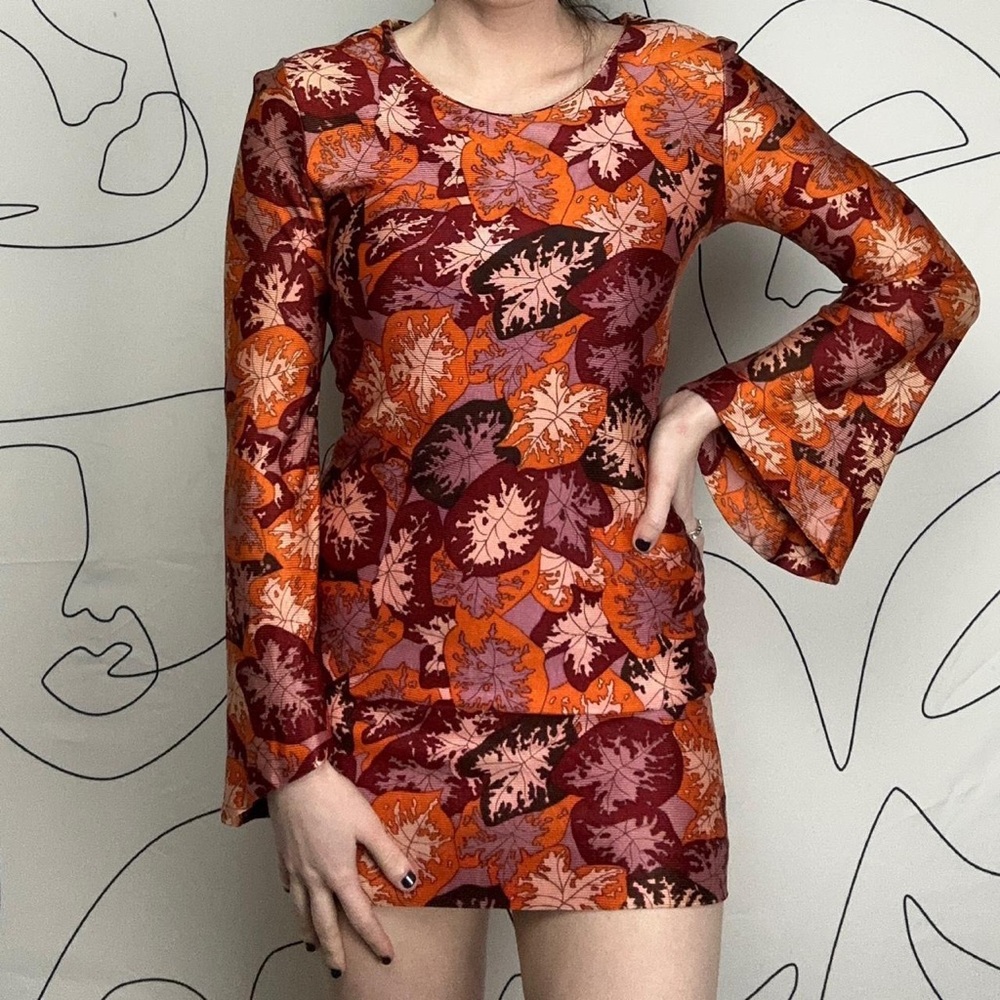 Vintage Mardi Modes 70s Leaf Print Bell Sleeve Mini Dress